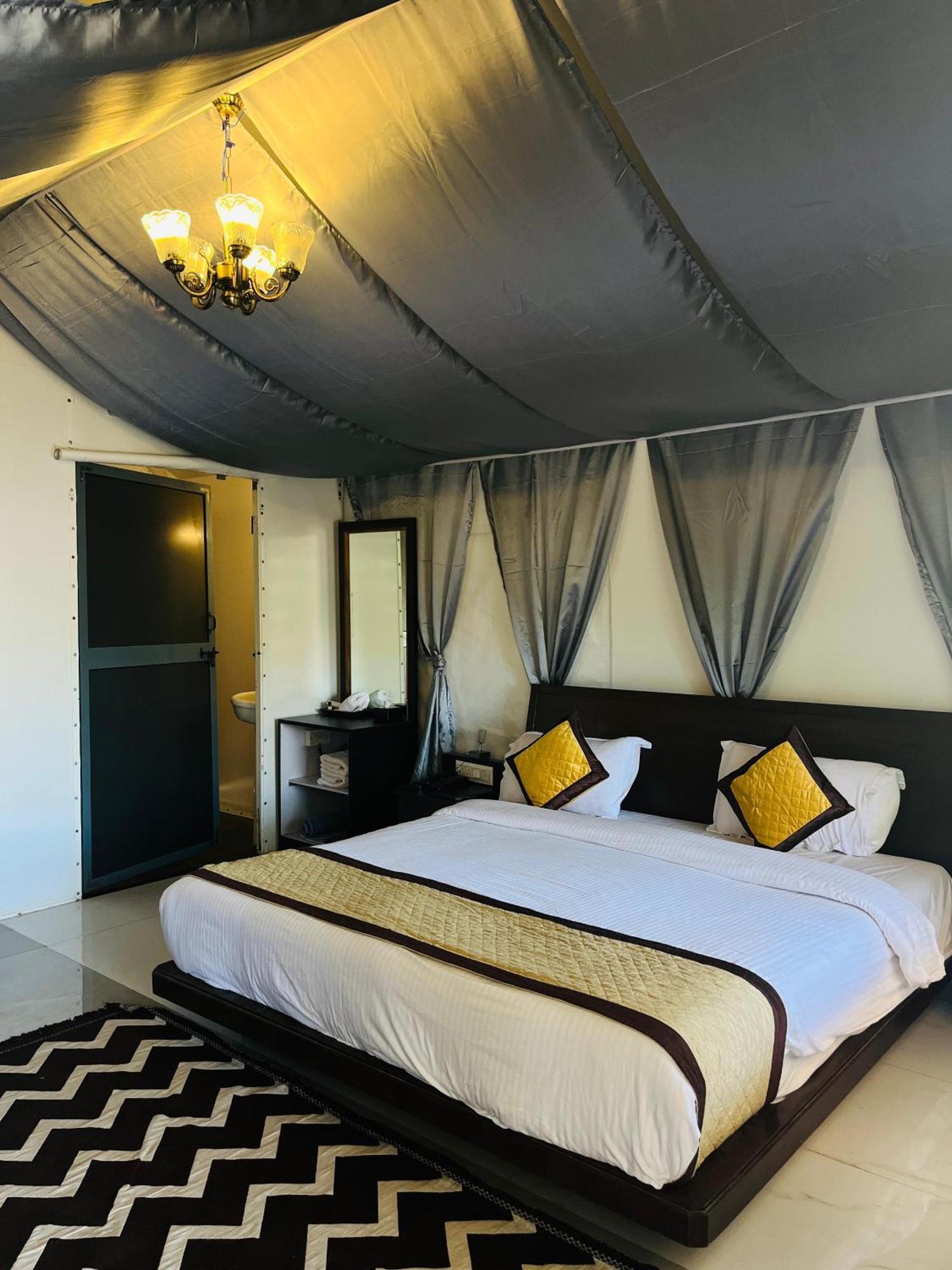 The Canvas Resort In Lonavla Eksteriør bilde