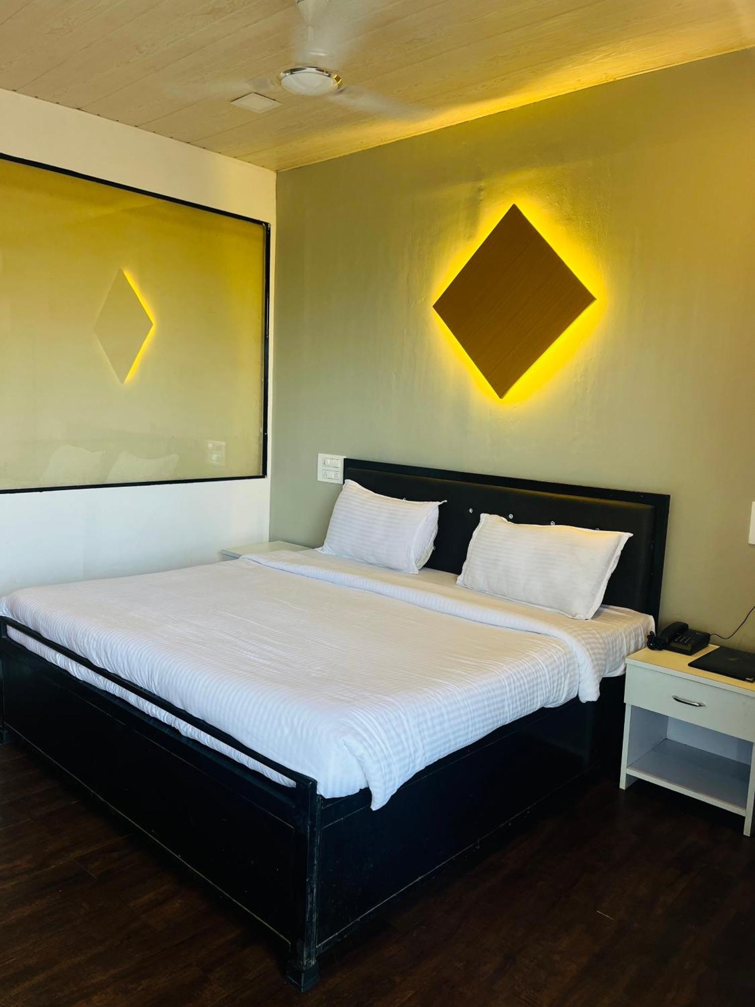 The Canvas Resort In Lonavla Eksteriør bilde