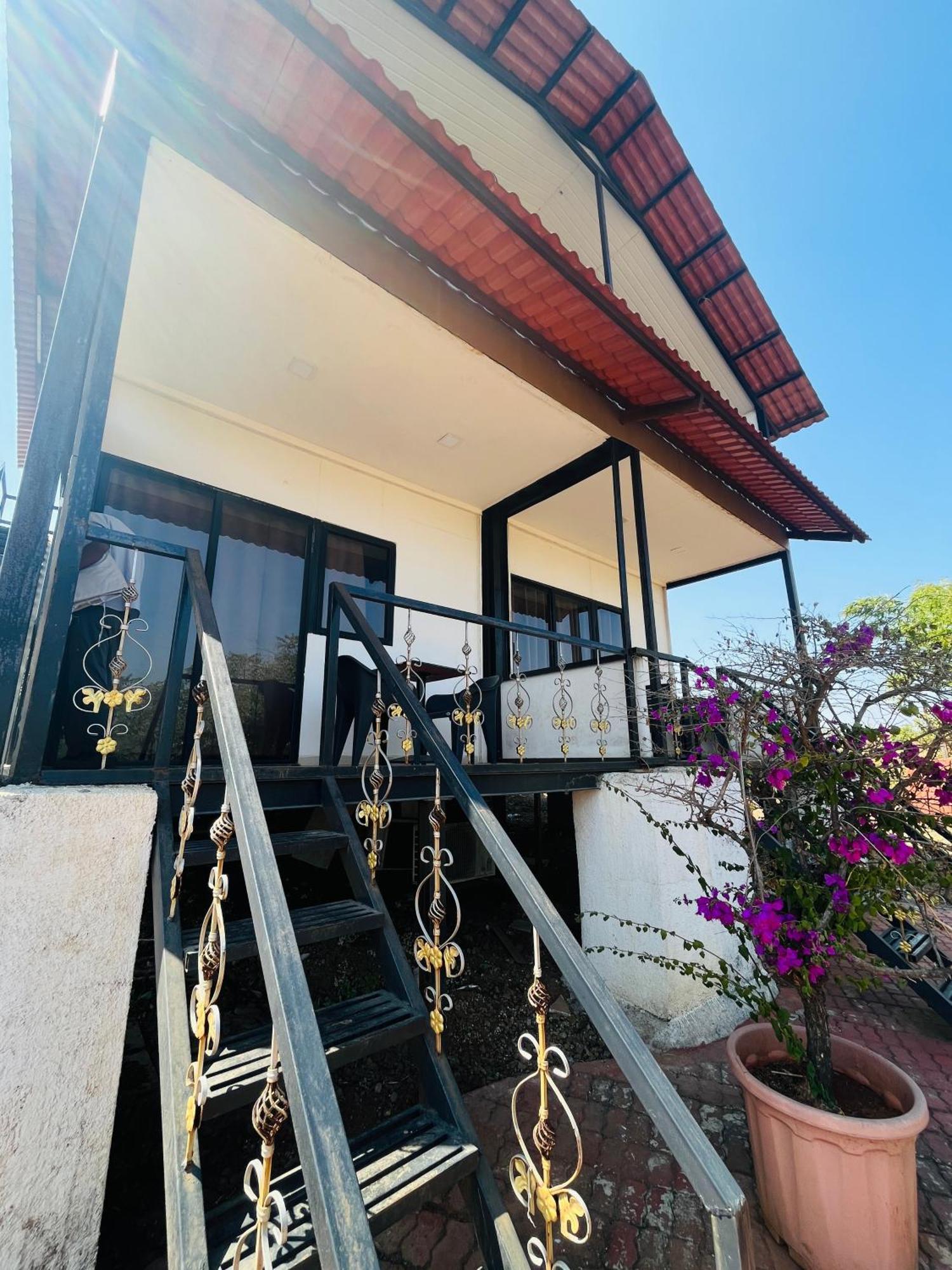 The Canvas Resort In Lonavla Eksteriør bilde