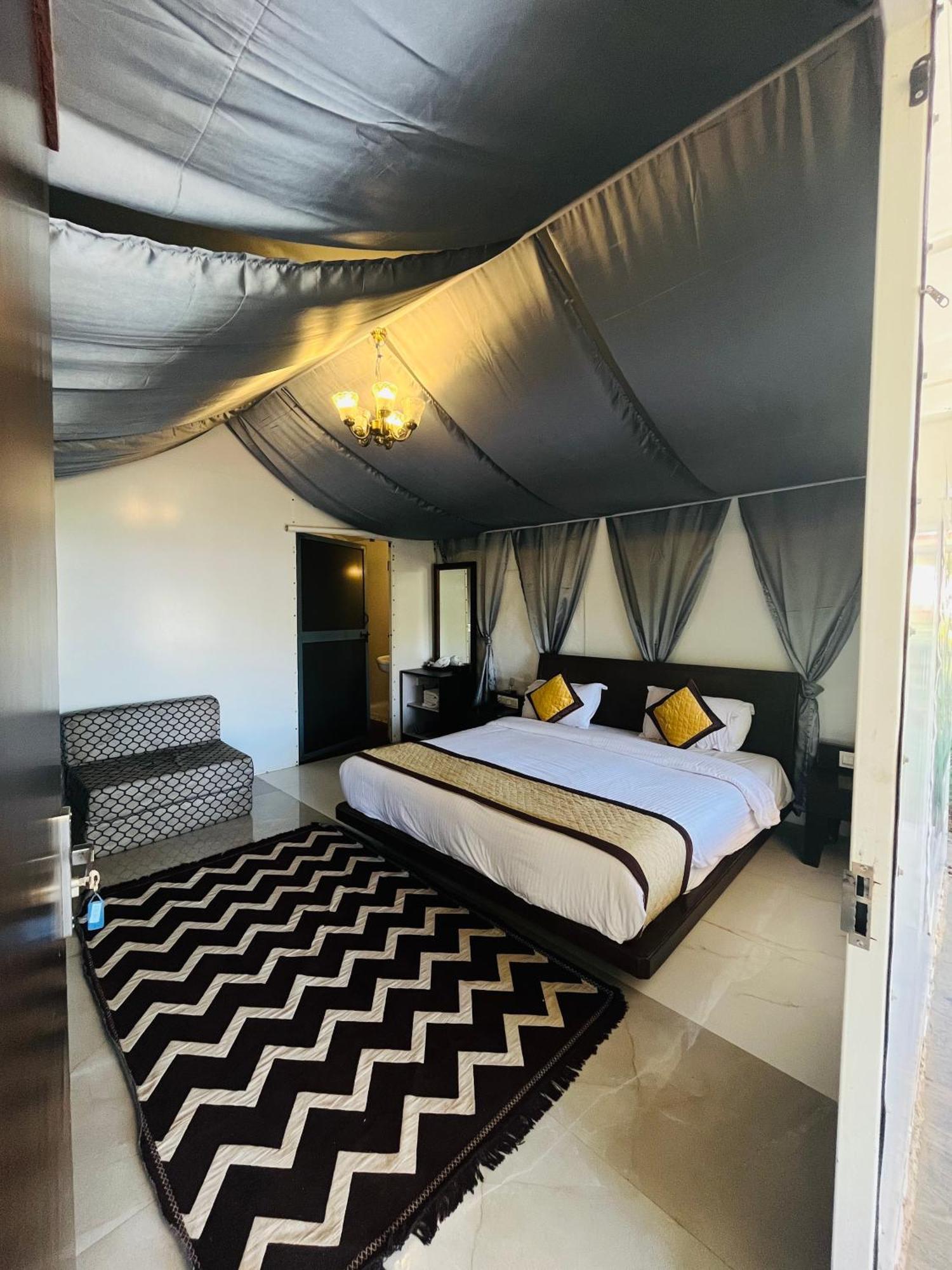 The Canvas Resort In Lonavla Eksteriør bilde